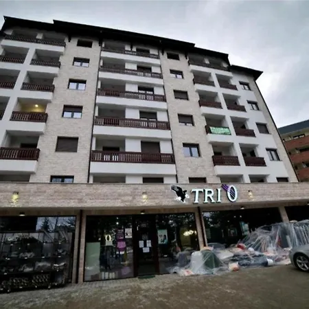 Stek Hills Apartman *