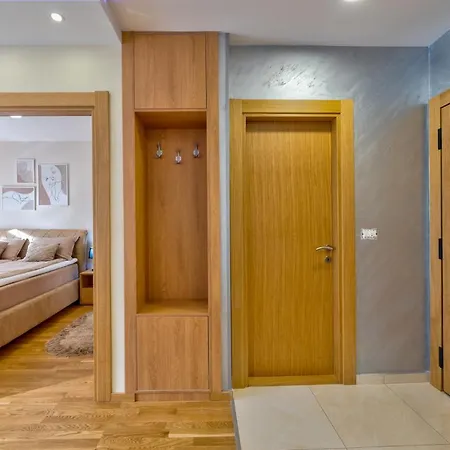 Stek Hills Apartman *