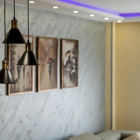 Stek Hills 즐라티보